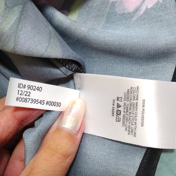 Express Boxy Button Down Shirt - Picture 4 of 9